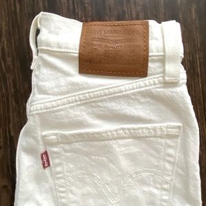 Levis white denim rib cage straight ankle